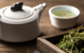 不靠重口味，也能卖得久的白茶方向